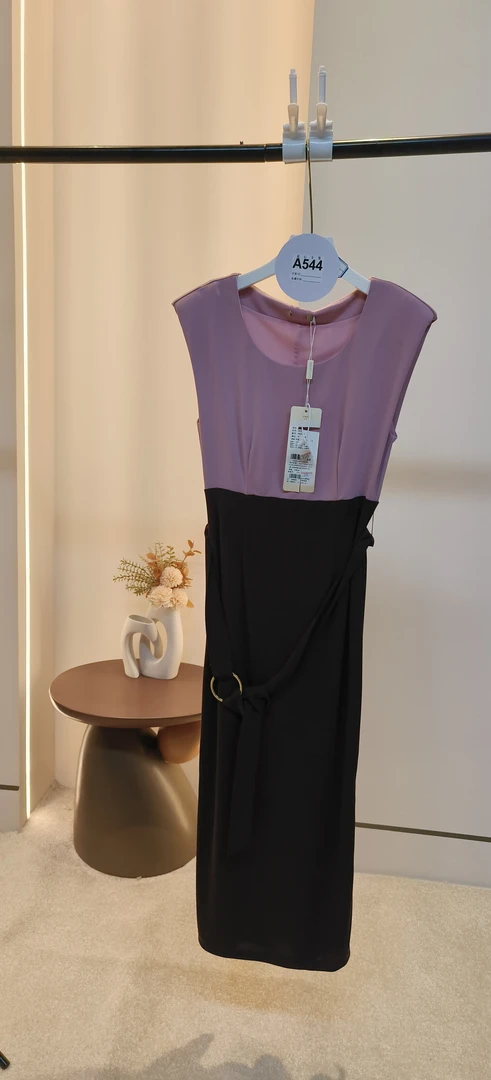 （544）众心服饰-非主图款女装-以主播展示介绍为主-设计师服装