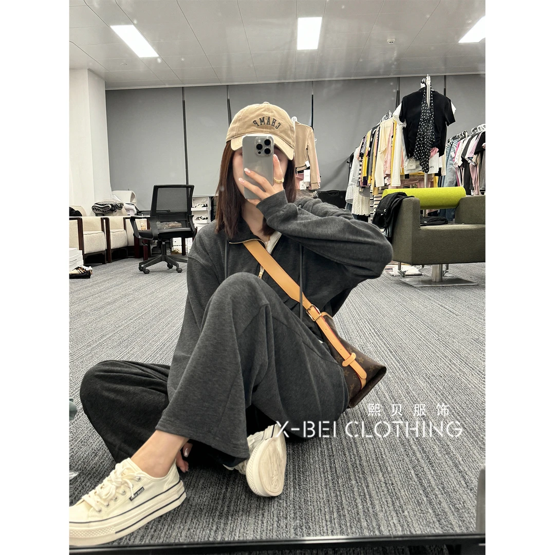 熙贝 欧货轻奢高货定制款休闲运动套装宽松减龄气质两件套 D692