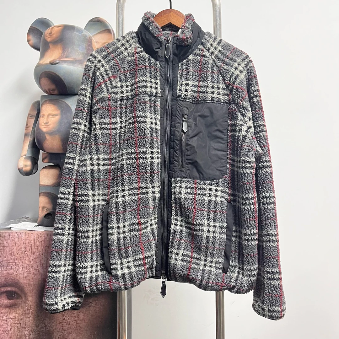 Burberry巴宝莉泰迪外套 H2806 尺码:M 衣长69 胸围58 新旧:99新