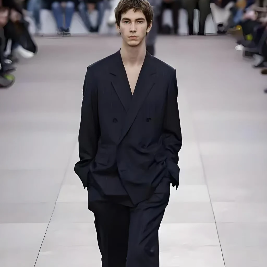 1701-2025春季新款高级轻奢男士黑色休闲圆领衣时尚潮牌