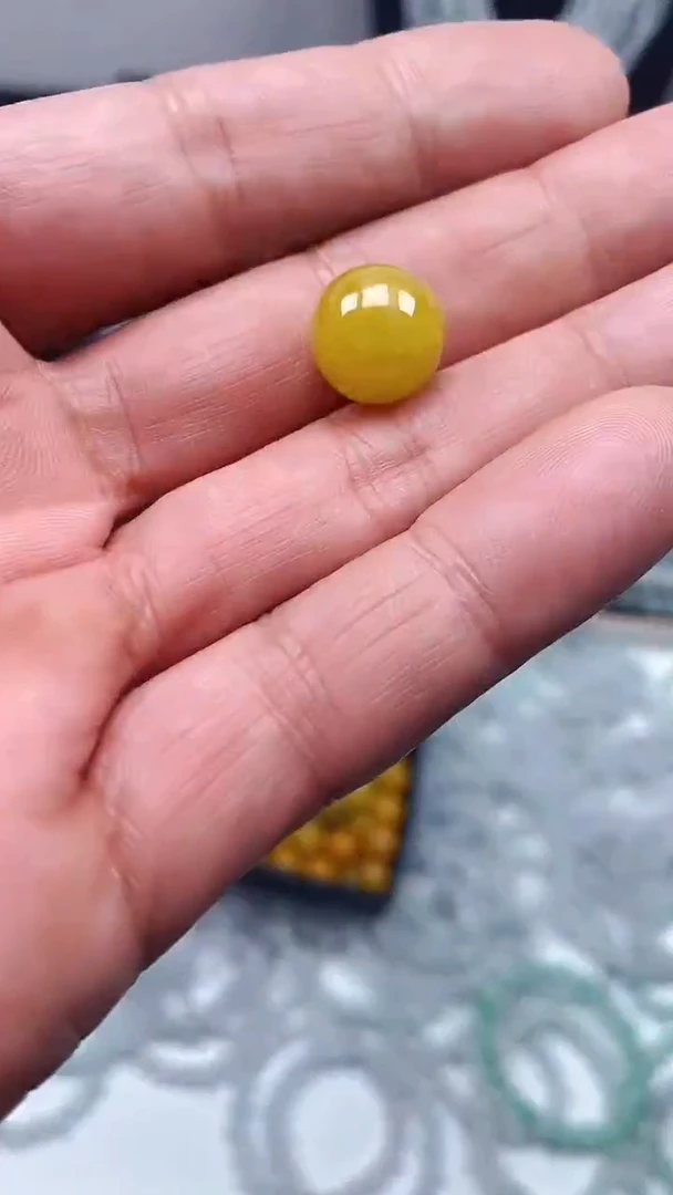 【闪购商品】翡翠手链未镶嵌12黄