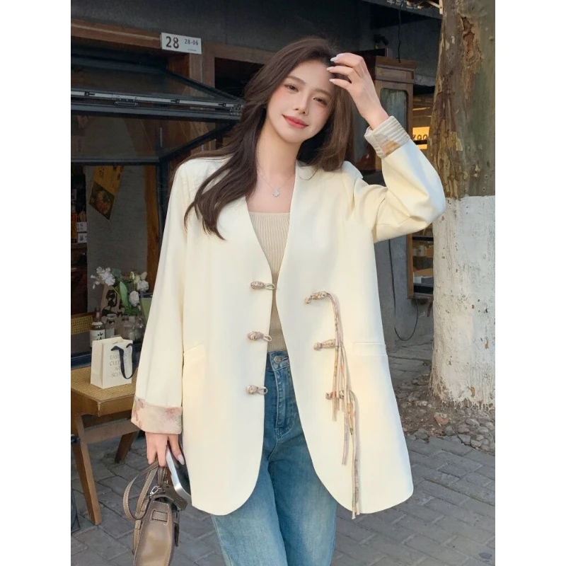米白色新中式盘扣西装外套女2025春季新款时尚国风拼接设计感西服