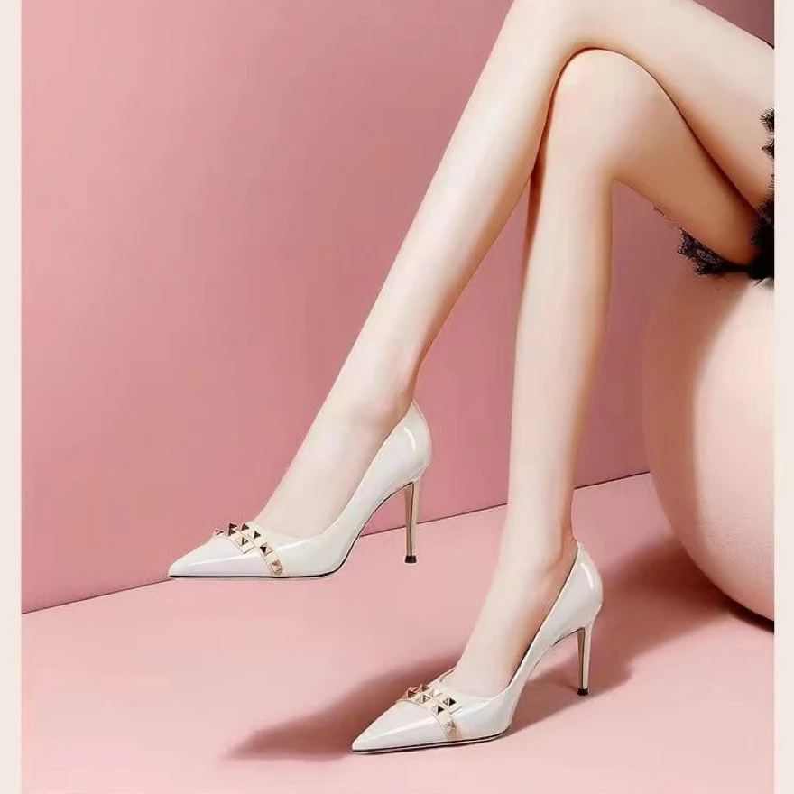 浅口高跟鞋女鞋气质单鞋白色时尚百搭漆皮尖头春秋舒适性感夏季
