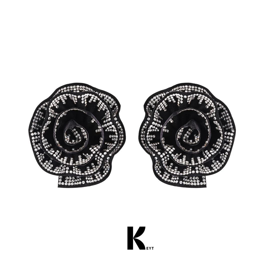 KEYT 非金属布艺耳饰 钻边黑花时尚轻奢耳环项链
