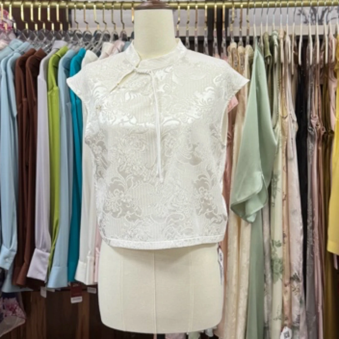 100%无袖冠乐皱上衣