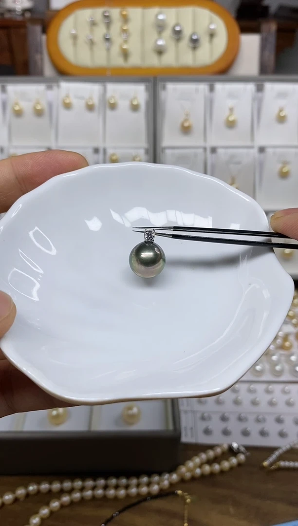 【闪购商品】海水珍珠吊坠(赠链)18K金镶嵌珍珠吊坠