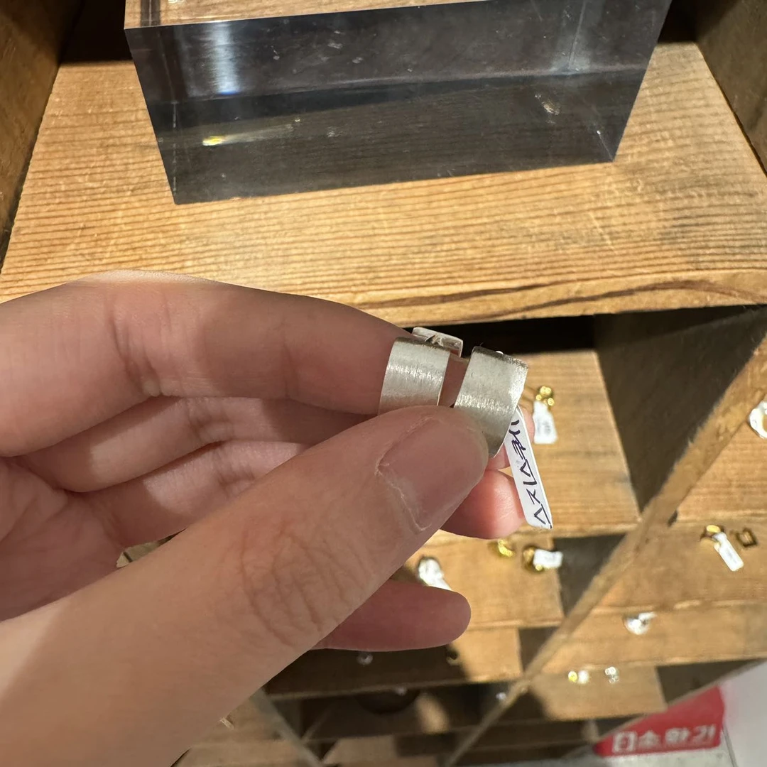 925银耳饰 1103A10 TJ韩国女装韩国直播代购方形立体磨砂耳饰