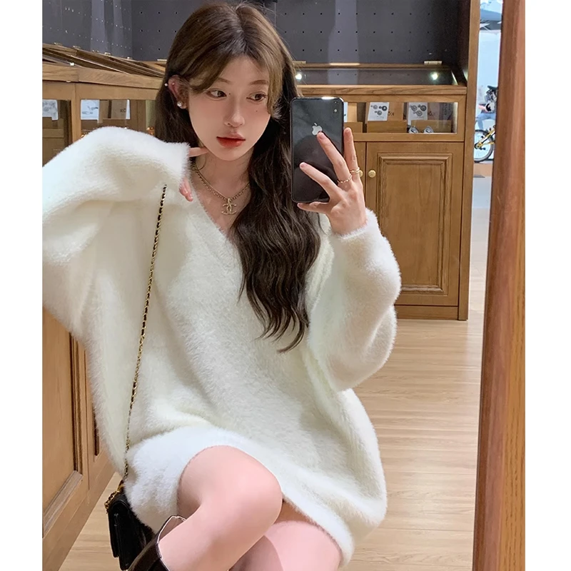 韩版V领水貂绒毛衣女秋冬中长款遮屁股宽松慵懒风针织衫上衣温柔