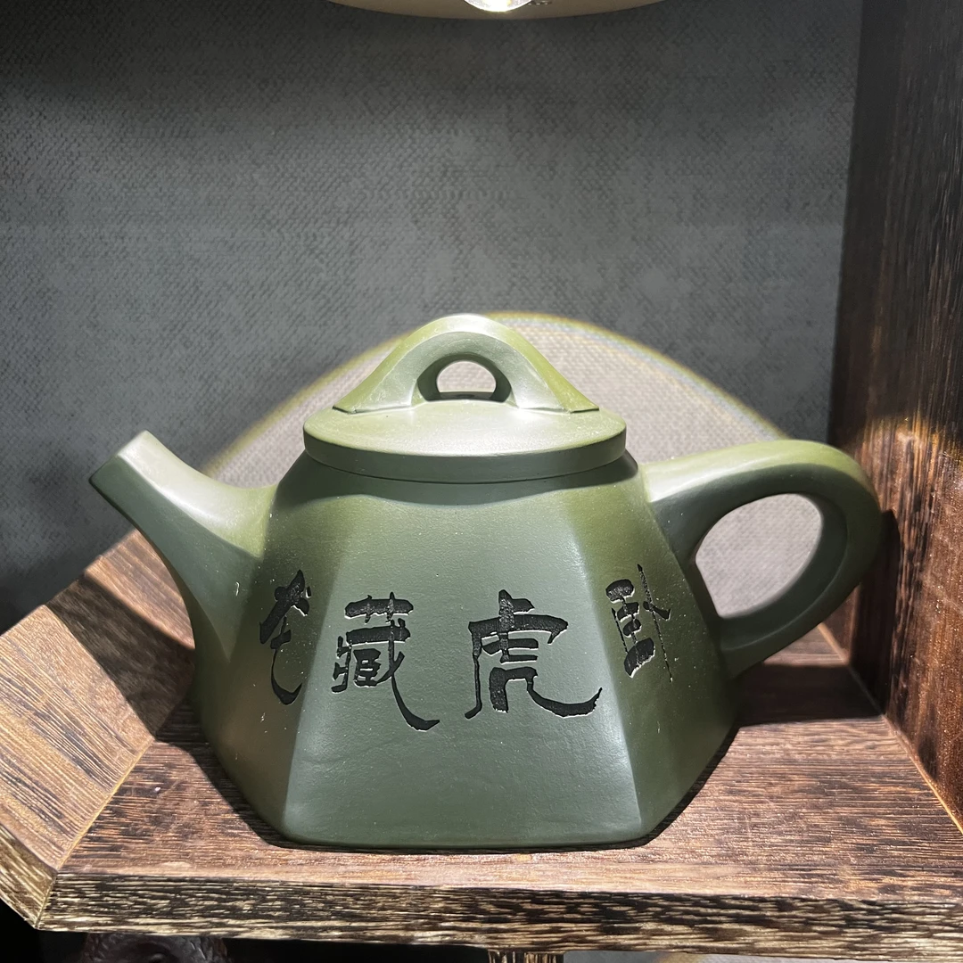 翡翠绿泥卧虎藏龙六方霸王石瓢紫砂壶【华】