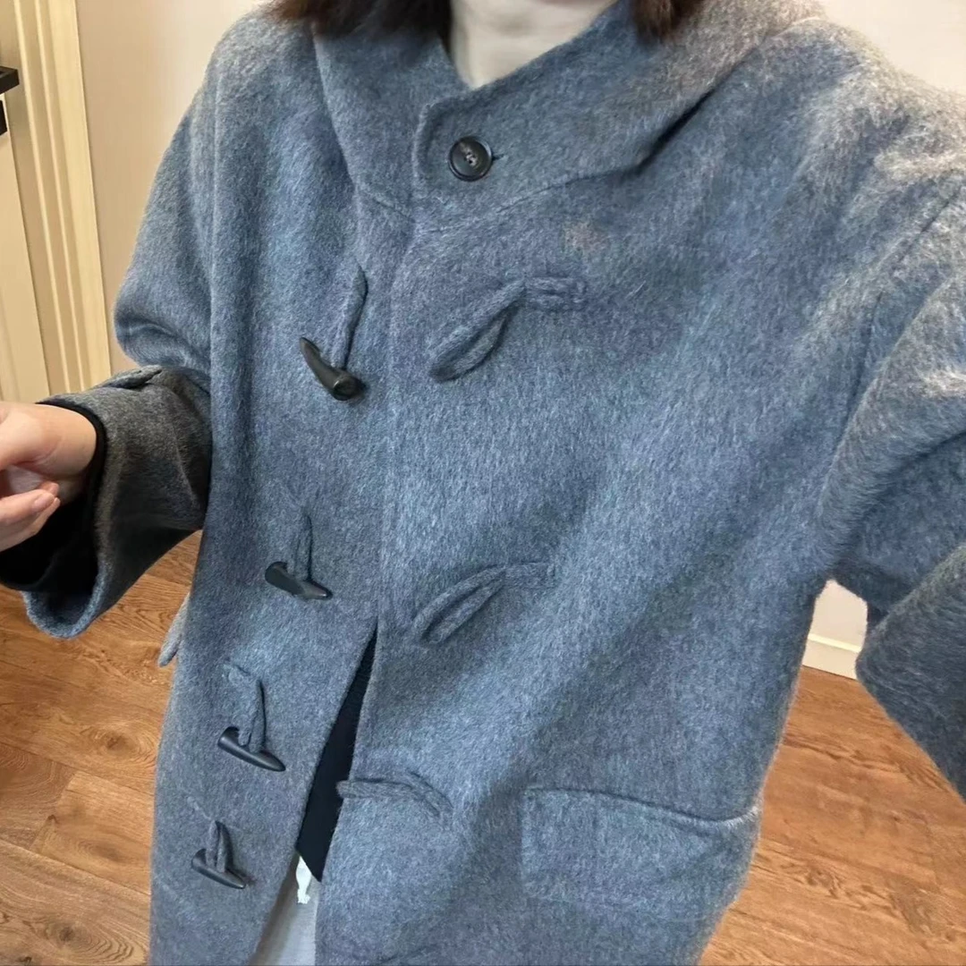 牛角扣长毛中长款连帽大衣