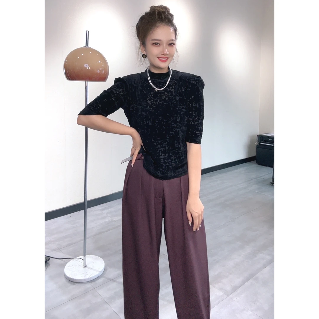 秋季显瘦显瘦休闲时尚女T恤气质百搭上衣设计感洋气网红打底衫