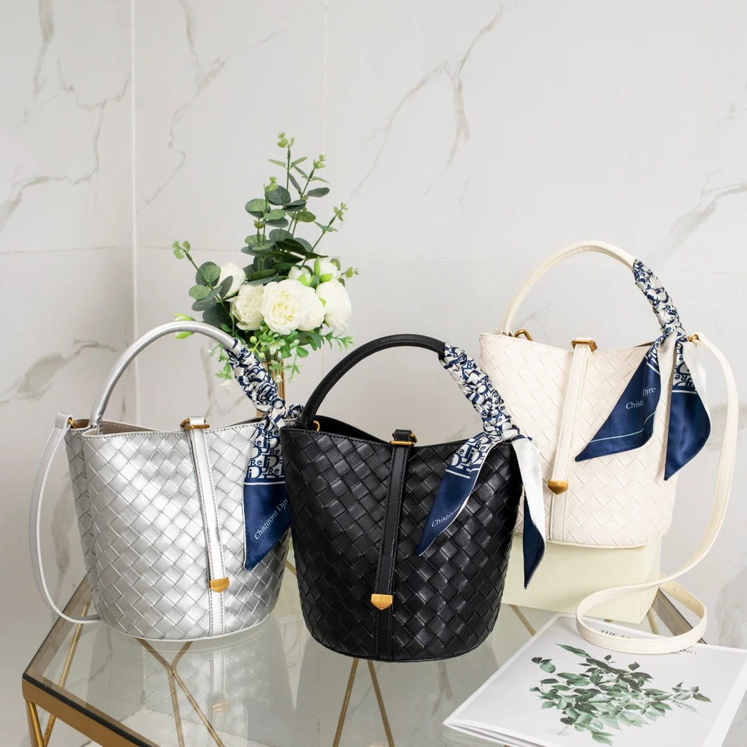 新款手提斜跨编织水桶包8299