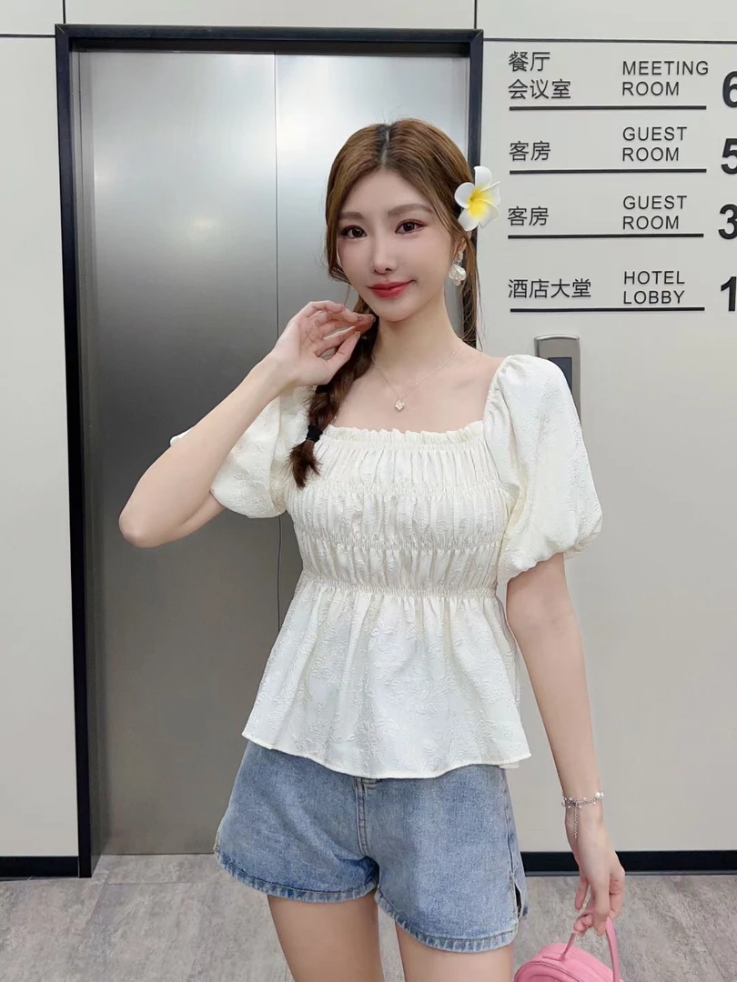 夏季方领洋气泡泡袖法式显瘦收腰气质时尚修身短款褶皱