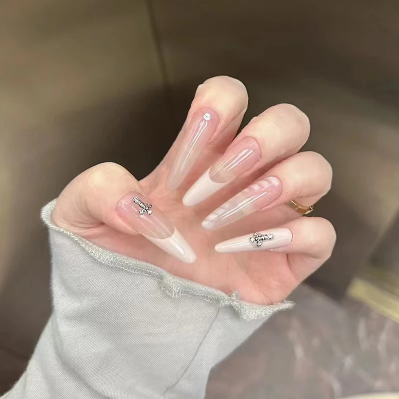 55【长杏仁】克罗心粉色辣妹风30片穿戴甲