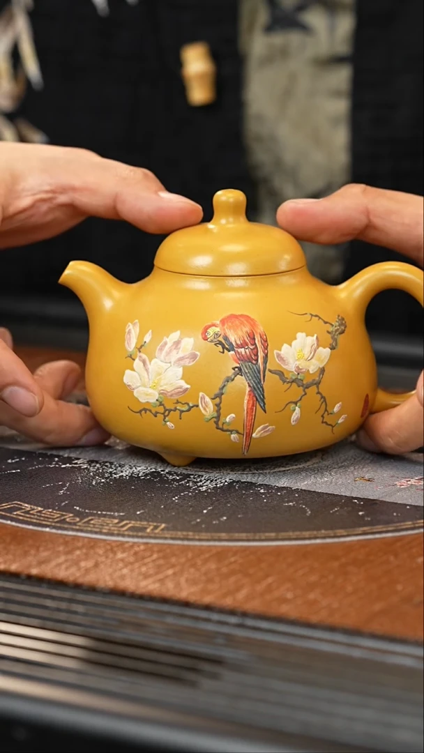 【闪购商品】紫砂茶壶YJB 黄金朱泥 三足乳鼎 340cc