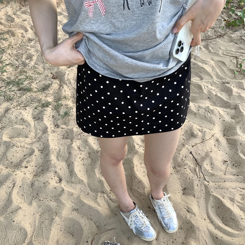 孕妇白色波点半身裙夏季外穿防走光包臀裙子薄款显瘦百搭A字短裙