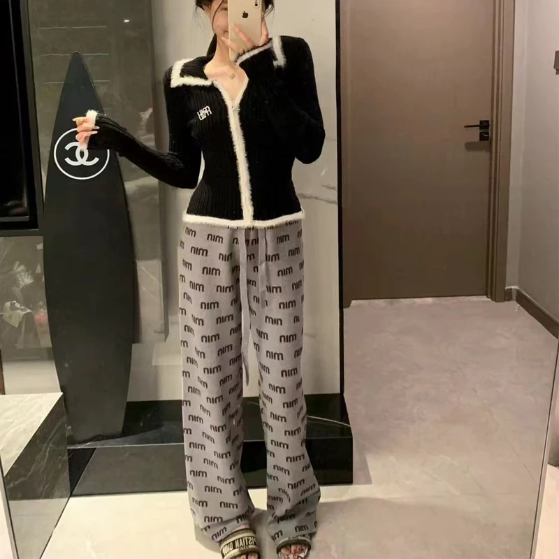 孕妇字母提花加厚阔腿裤子秋冬韩版慵懒时尚宽松百搭软糯针织长裤