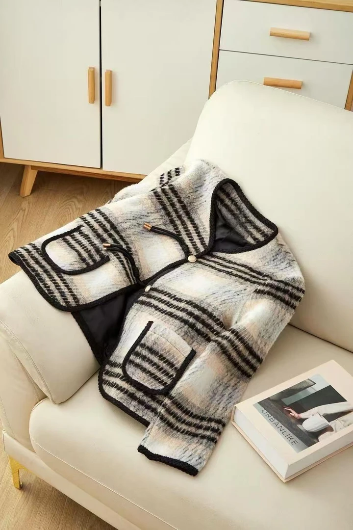 8102小香风洋气外套韩版复古撞色加棉上衣外套