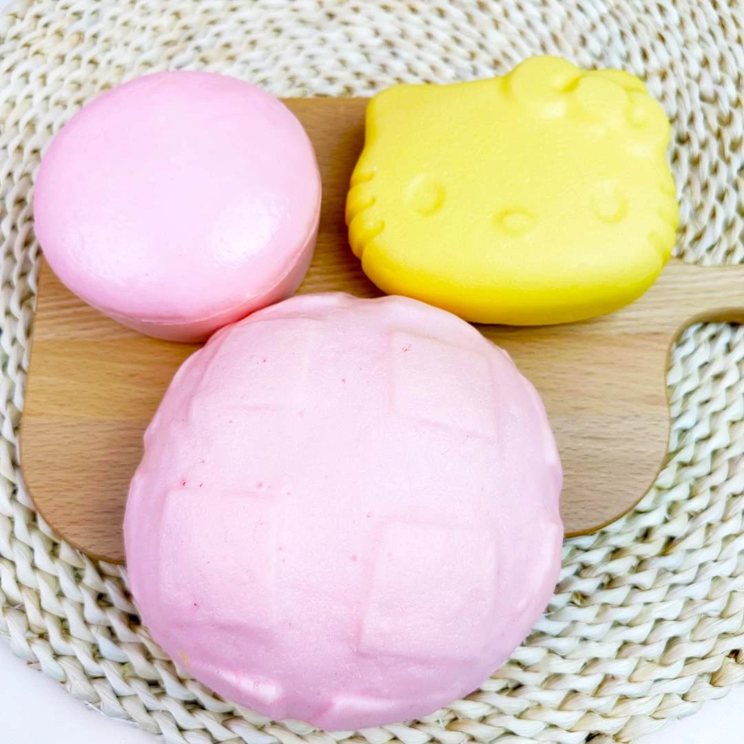 慢回弹湿粘粉色菠萝包粉鸡蛋糕KT仿真面包食完捏捏乐解压玩具3件