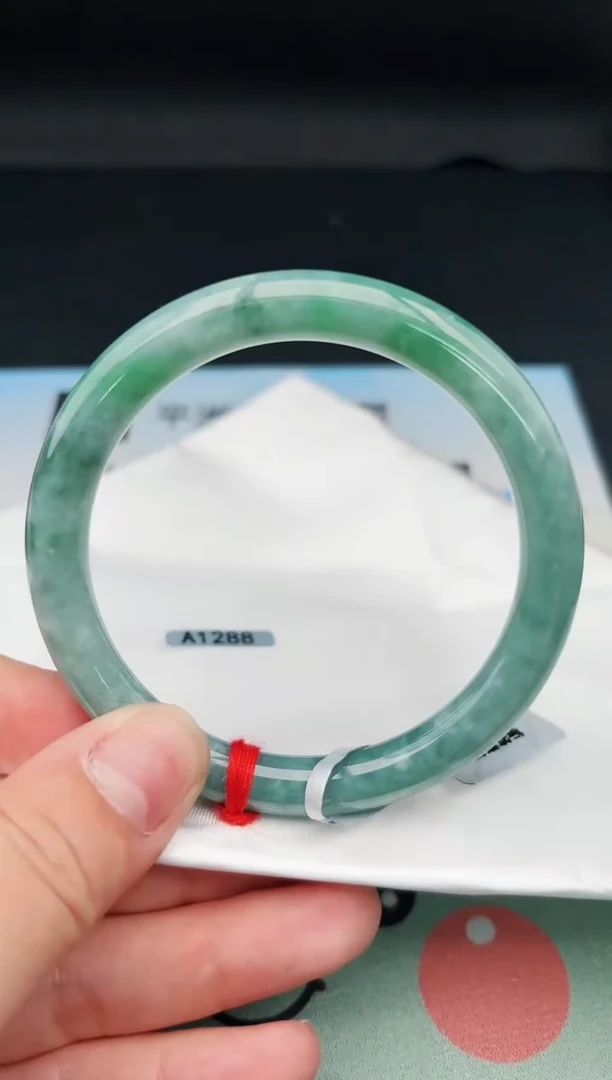 【闪购商品】翡翠手镯未镶嵌天然A货58