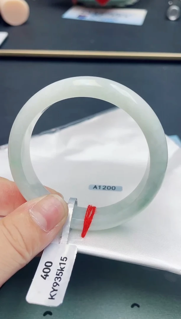 【闪购商品】翡翠手镯未镶嵌天然A货54.5