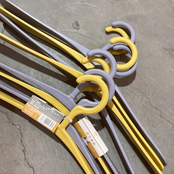 1002辉煌衣撑宽肩衣架43cm*3.5cm*11.5cm