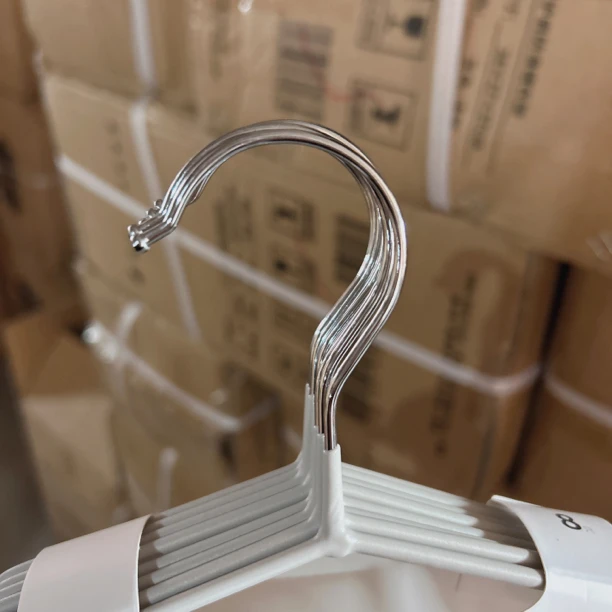 188小童护肩防滑裙衣架肩宽30.5 cm两包16支