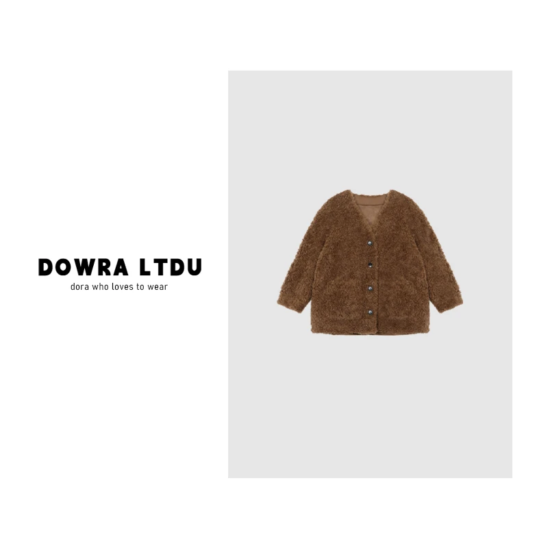 朵拉【加倍温暖】2024年冬季新款V领纯色羊毛长袖百搭外套617-330