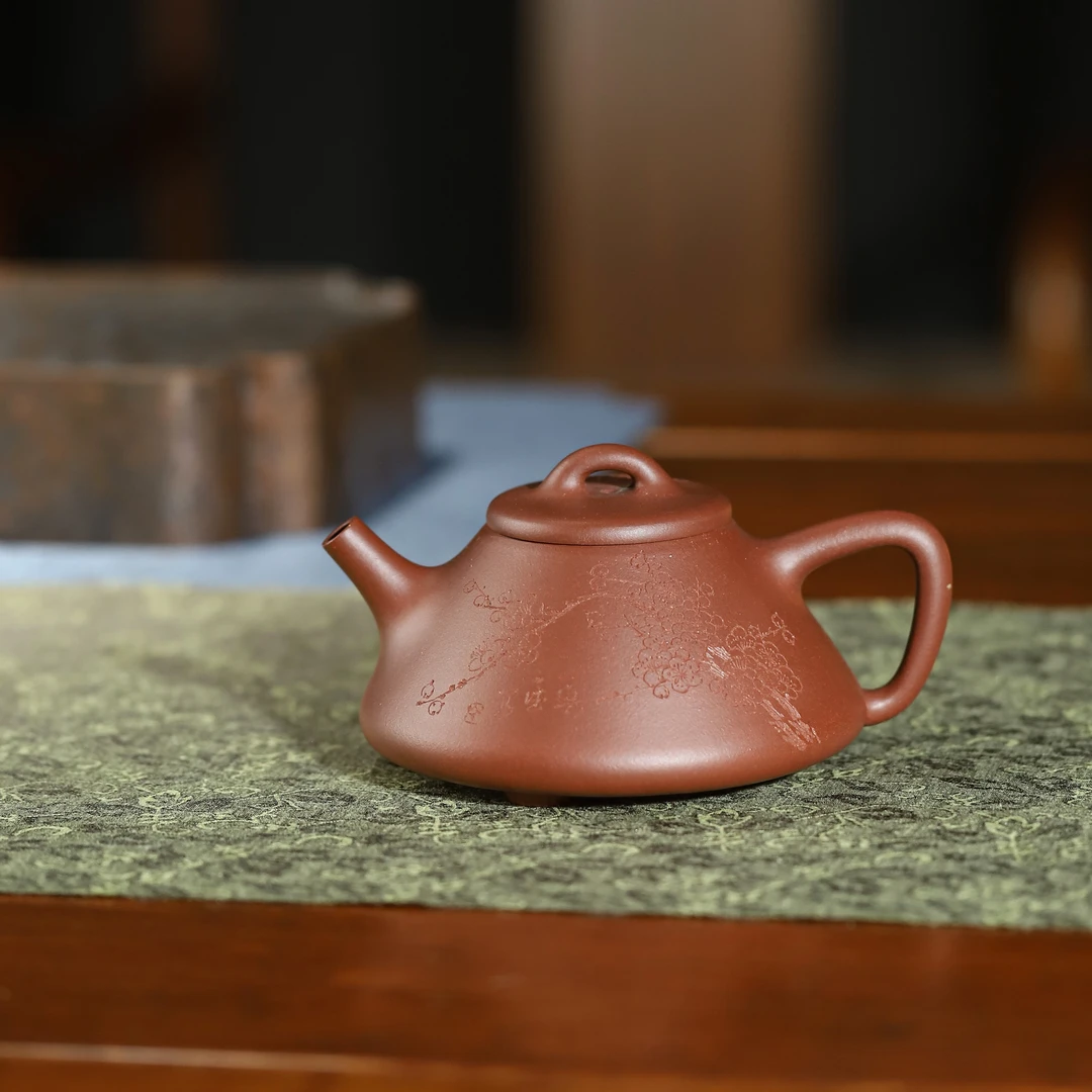 全手工底槽清通刻梅花子冶石瓢壶