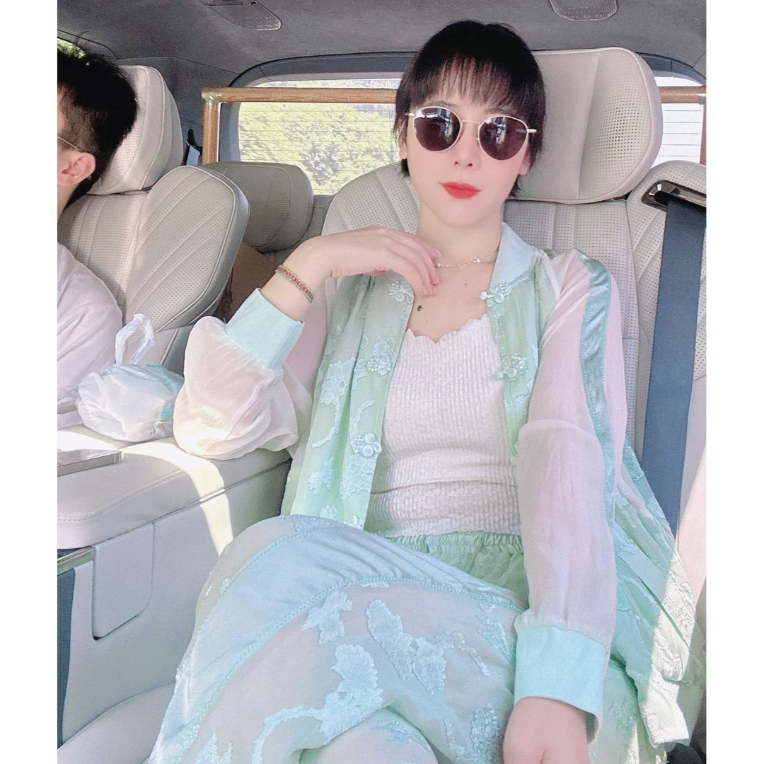 2961绿色 织金 套装   休闲 时尚 百搭 国风 气质