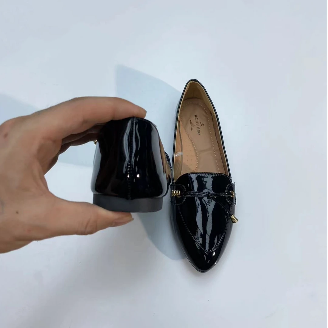 气质鞋子久站不累妈妈鞋舒适时尚休闲百搭女士软底方头浅口舒适