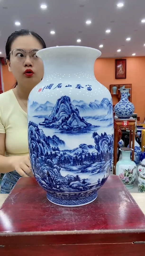 【闪购商品】摆件《富春山居图》青花冬瓜瓶