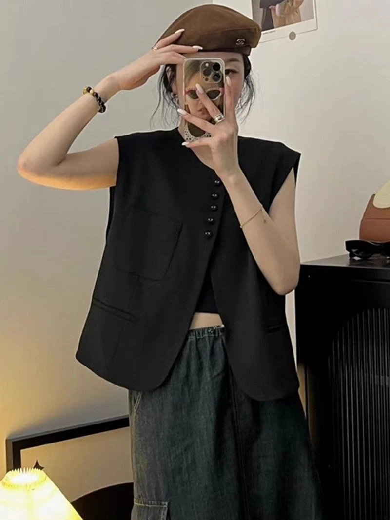 欧货复古单排扣圆领西装马甲2024春夏流行设计感女装西服马夹外套