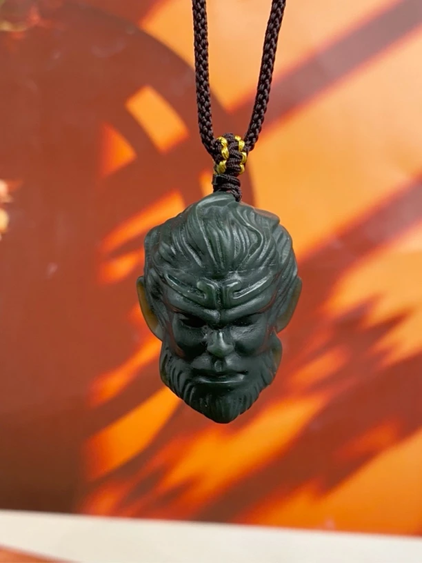 大圣头和田玉青玉吊坠潮男必备