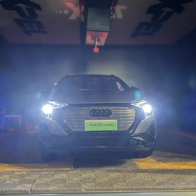 原厂1:18上汽奥迪Q5 e-tron 2022款 新能源纯电版合金汽车模型A7L