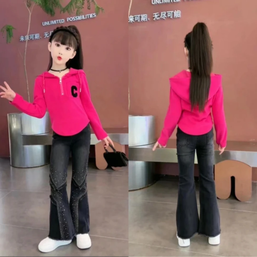 女童套装2025春秋新款韩版女孩时髦C字帽衫牛仔喇叭裤洋气套装