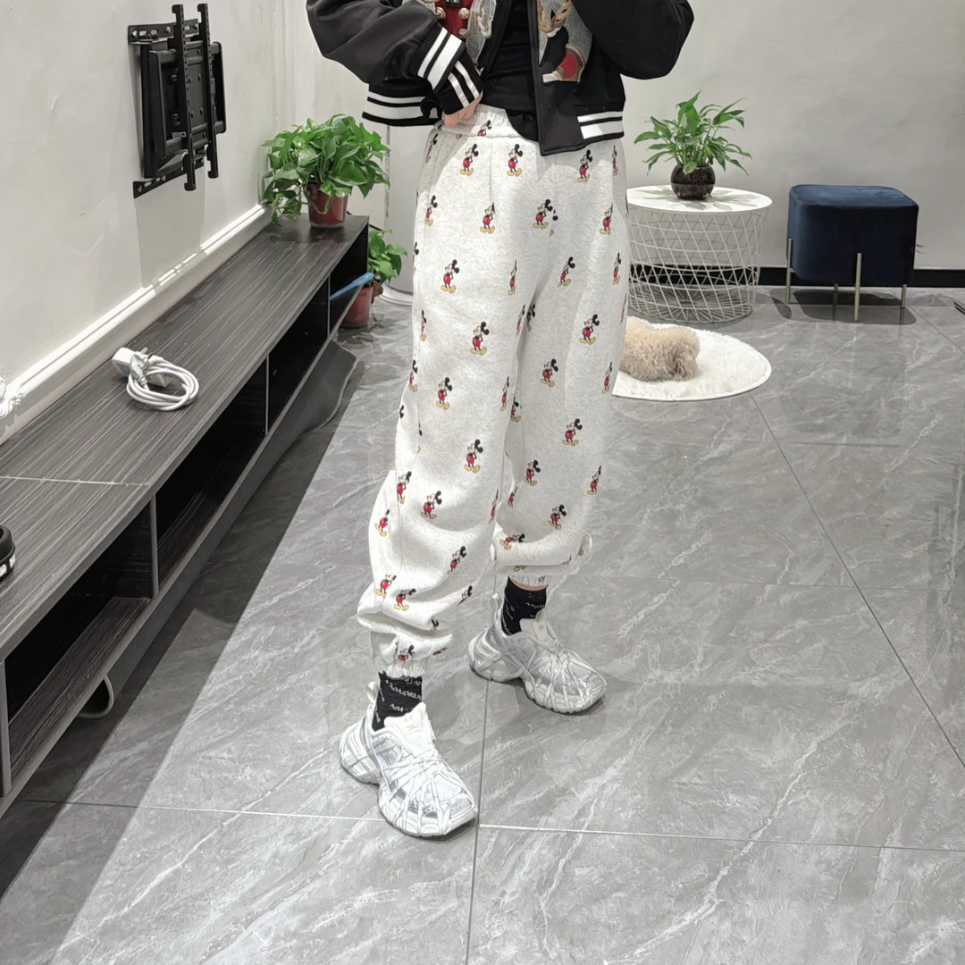 「鞠环环150斤显瘦穿搭推荐」印花满满休闲百搭宽松时尚春季休闲裤