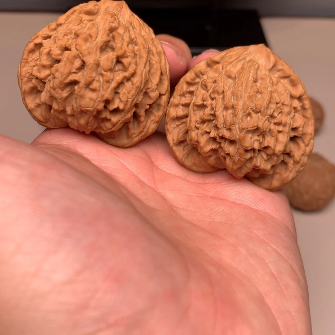 【闪购商品】文玩核桃吊坠45玉华宫