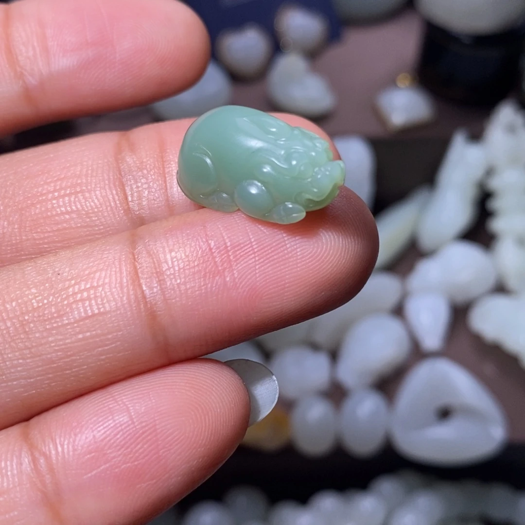 和田玉（碧玉）颈饰未镶嵌