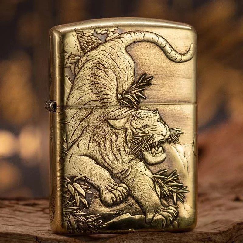 ZIPPO/之宝【盔甲虎虎生威】立体浮雕黄铜盔甲防风打火机DYX1H1F1