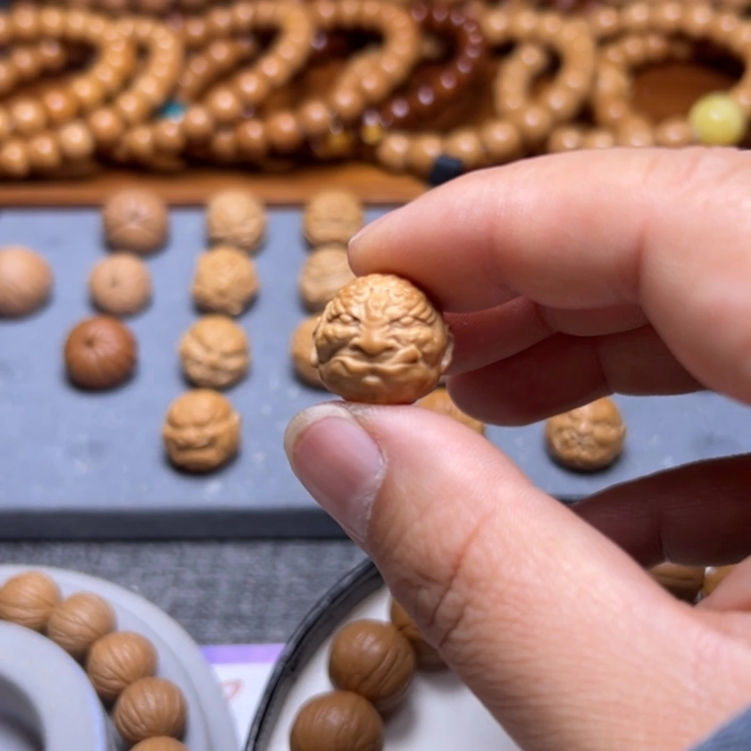 【闪购商品】猴头核桃手串C****g