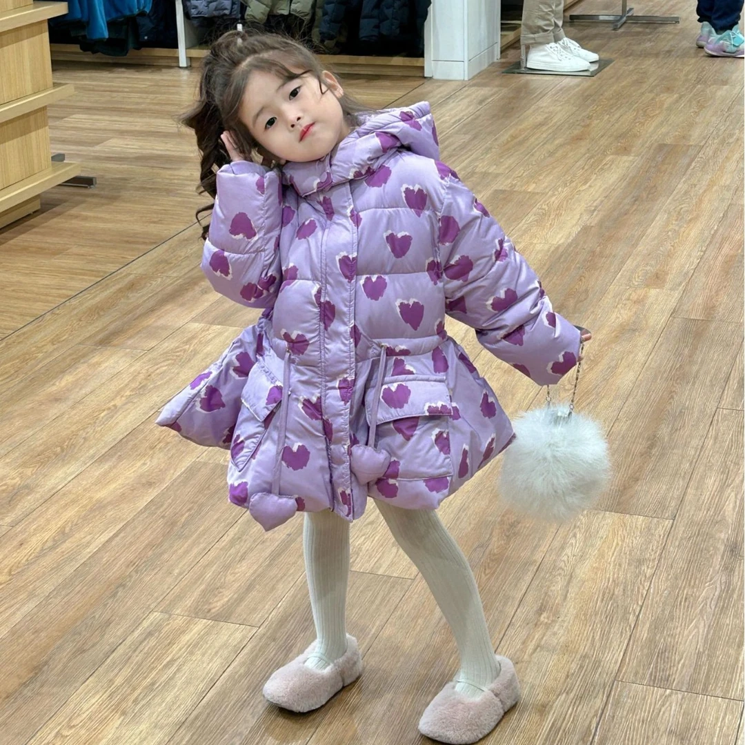 《小婕家》2023季新品韩版童装女童满印带帽棉服宝宝中长款手塞棉衣