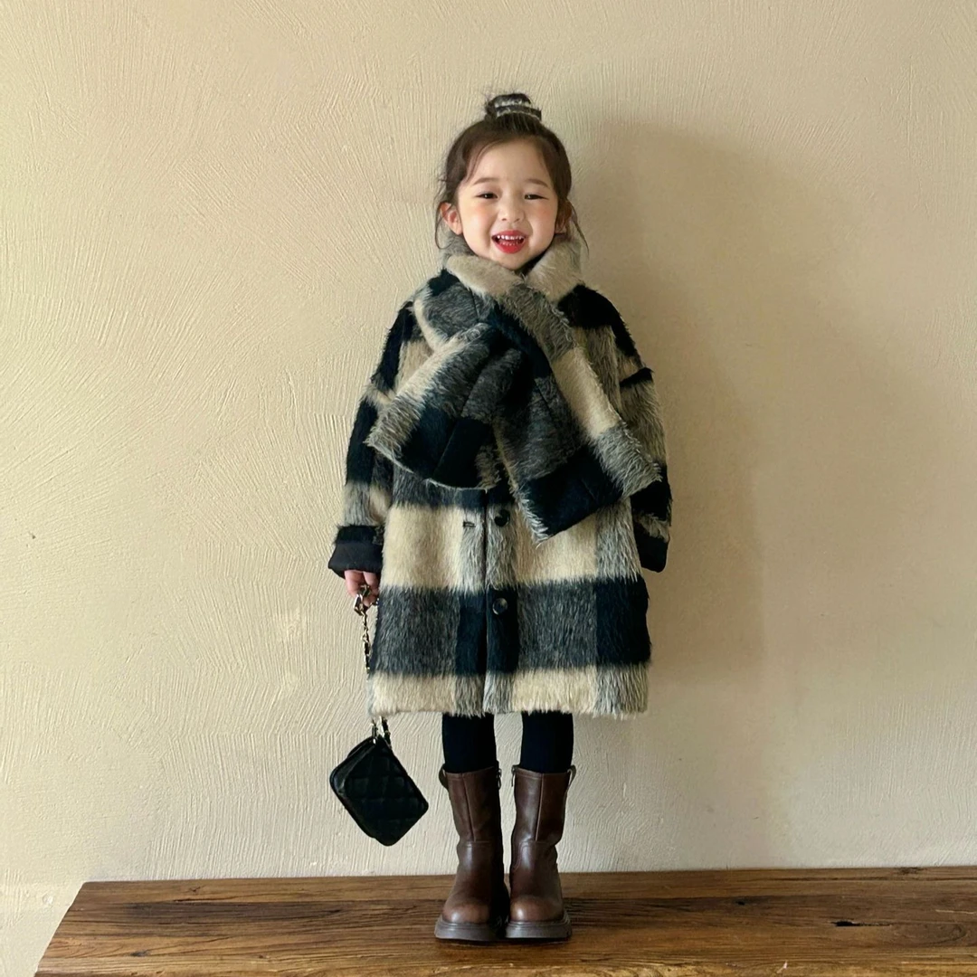 《小惜亦》2024冬新款韩版女童洋气复古格子中长款毛呢加厚保暖外套