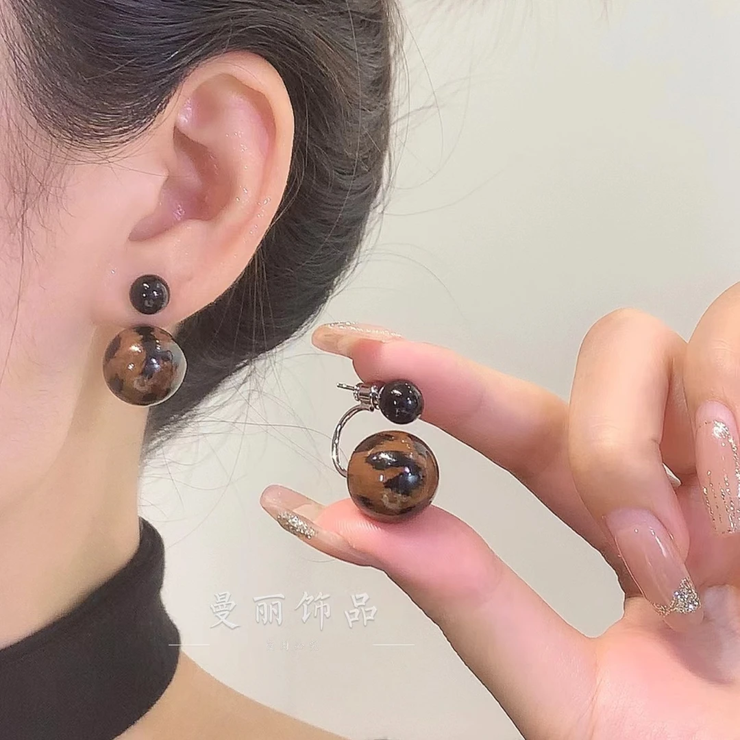铜合金亚克力耳饰 精致轻奢冷淡风豹纹珠珠耳环