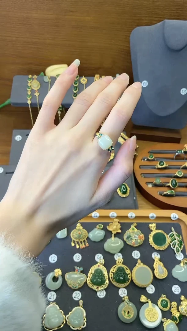 【闪购商品】和田玉戒指未镶嵌1