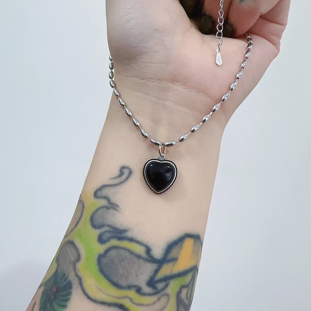 吊坠925银 纯银包铜黑石爱心设计感轻奢小众复古个性潮高级锁骨链