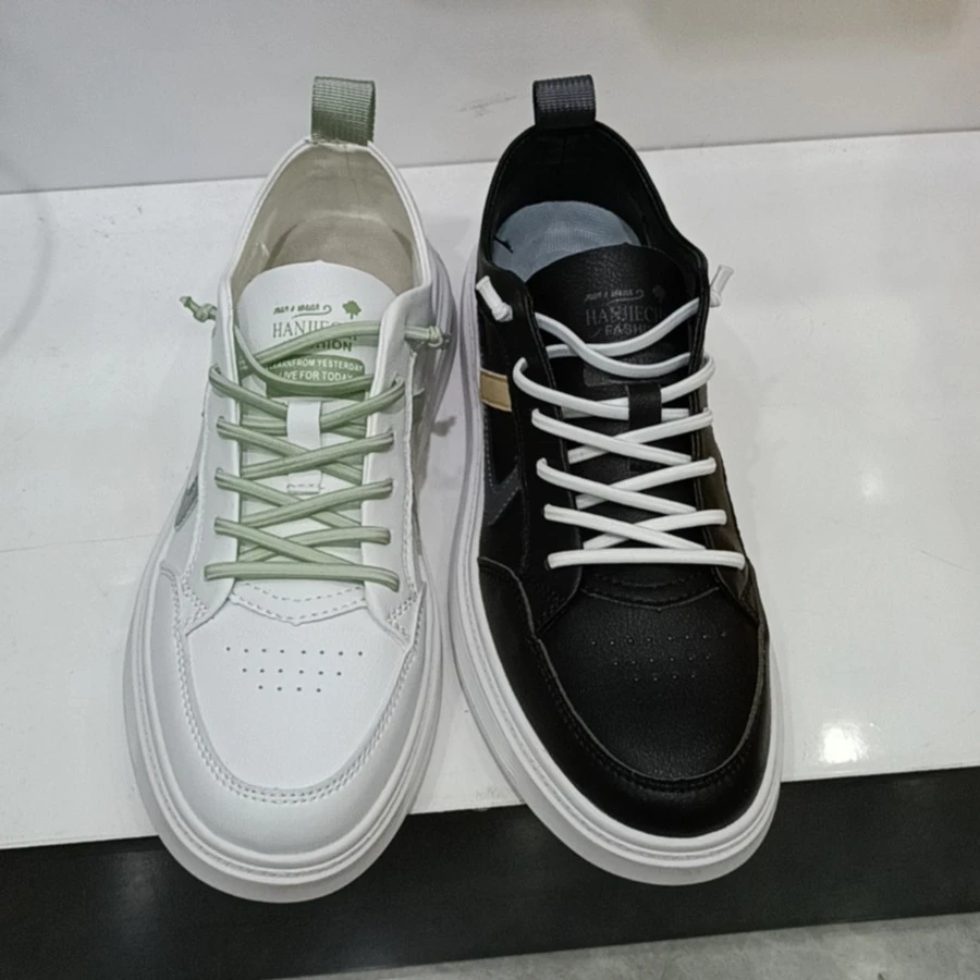 时尚休闲透气夏季舒适板鞋