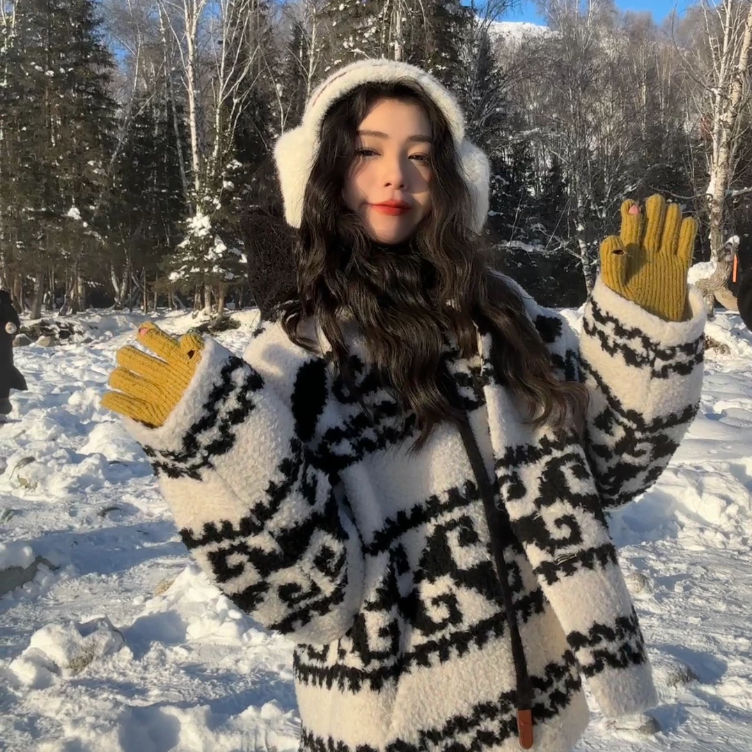 XURUOTAO【费尔岛】韩系连帽毛毛保暖外套 T6179