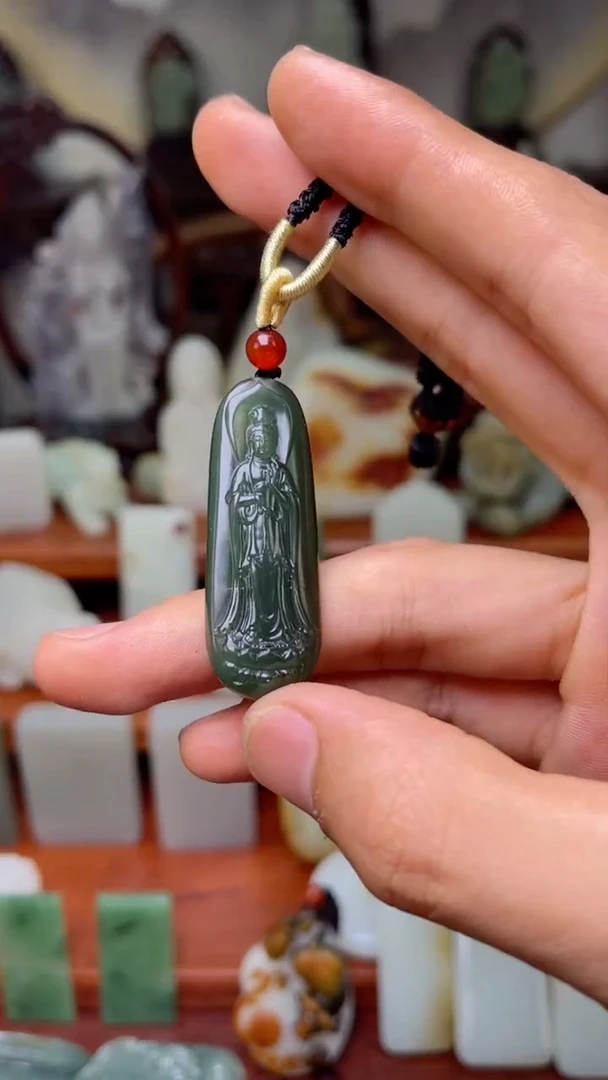 【闪购商品】和田玉吊坠未镶嵌 70