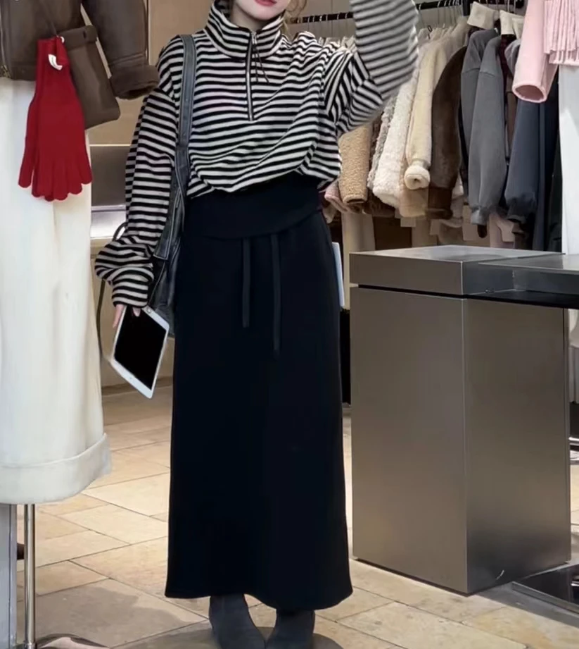 3429号86261#秋冬半拉链条纹上衣+弹力腰加绒开叉半身裙两件套